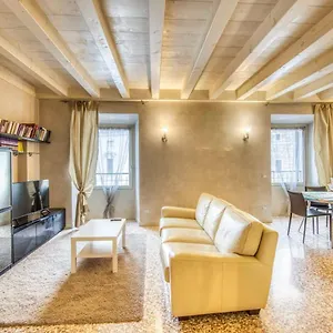 Apartmentsarena - Mercatorum - Piazza Erbe Apartment